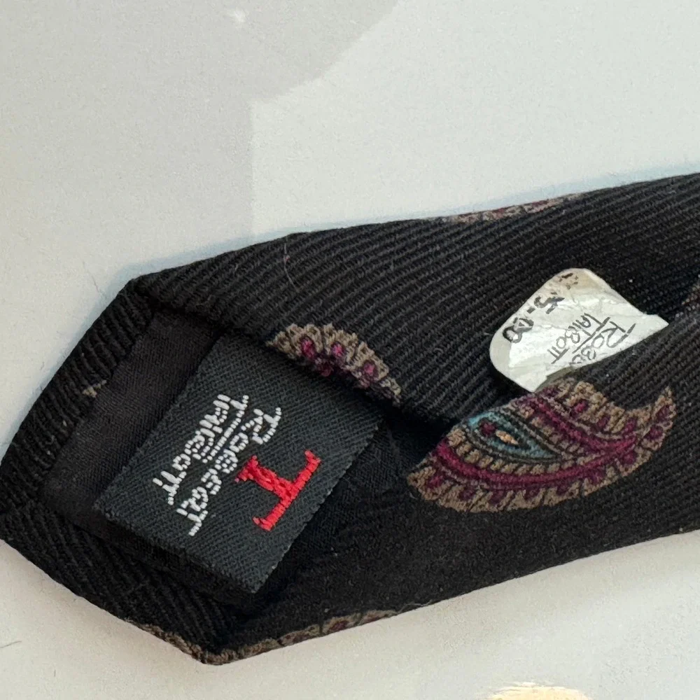 Robert Talbott Hand Sewn Classic Black‎ Paisley Silk Blend Necktie for Men